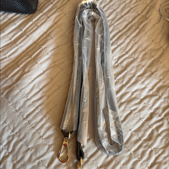 Kate Spade NY Black Pebbles Leather Satchel Shoulder Crossbody Bag Tassel Bow - Picture 17 of 17